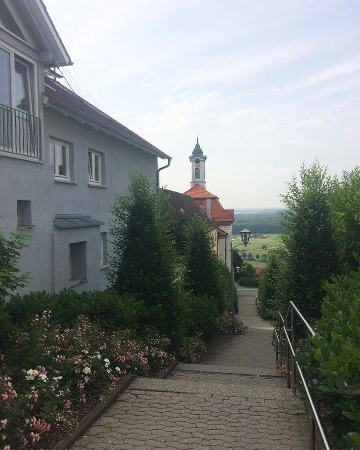 Klosterberghaus - Kontaktloser Check-in Apartment Elchingen
